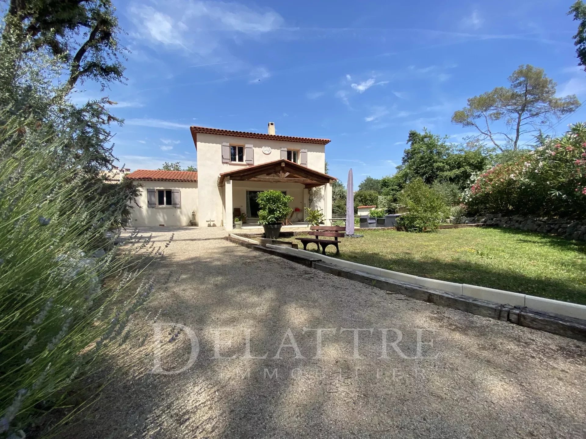 Vente Maison 142m² 6 Pièces à Roquefort-les-Pins (06330) - Delattre Immobilier