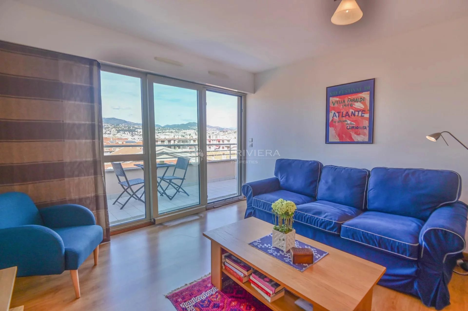SOLD - SOLE AGENT  - Nice Carré d'Or - Bright 3 room top floor apt with terraces and panoramic view