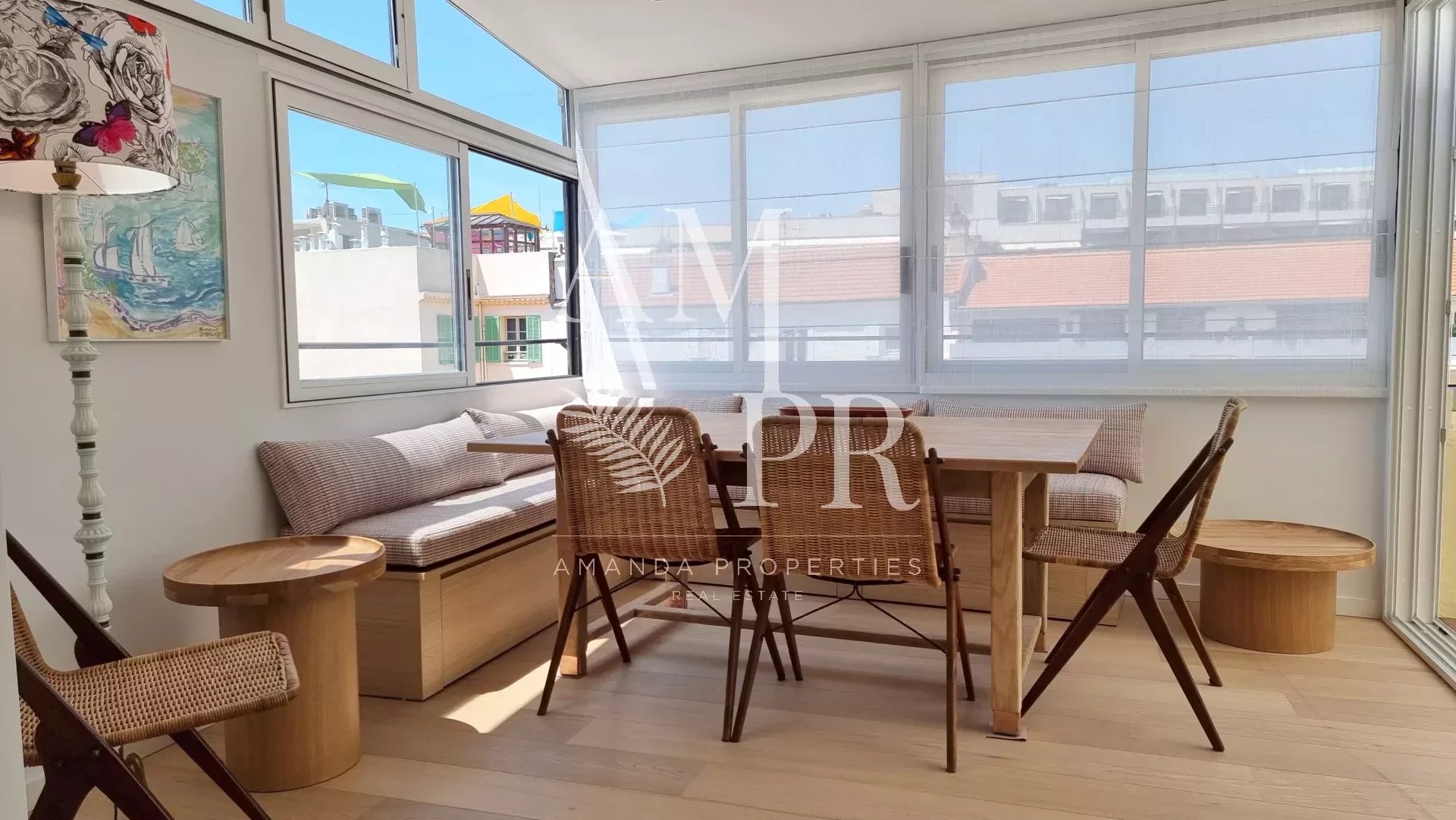 Magnificent 3 rooms apartment - City center - Sea view - Cannes