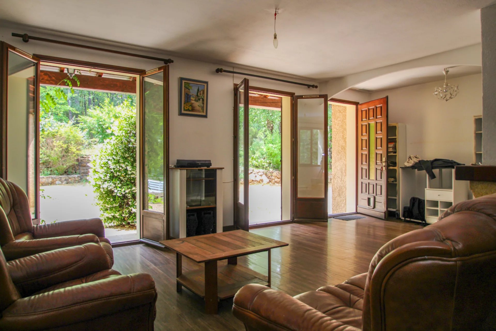 Beautiful single-storey villa in absolute peace and quiet