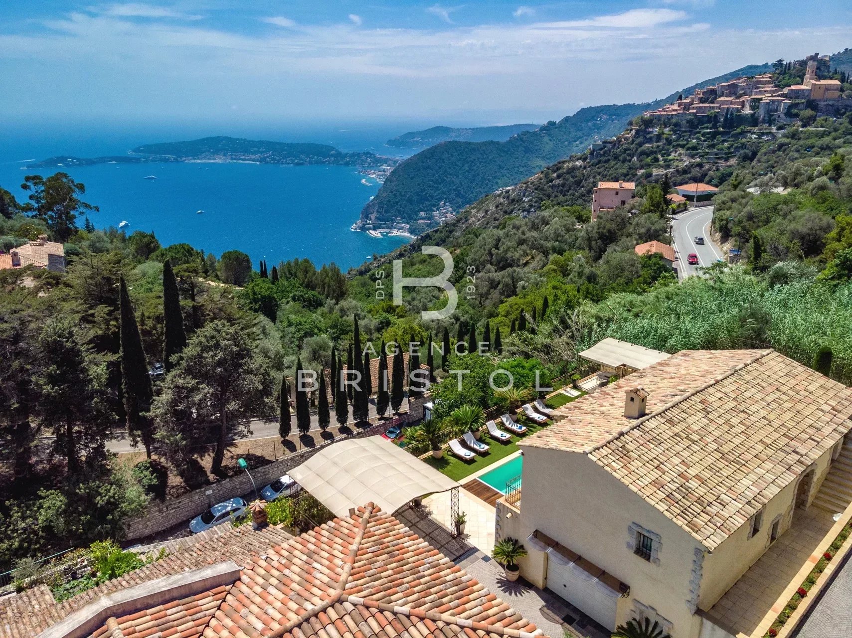 Villas in Eze - Panoramic Sea View - Swimming-Pool -  Selling and Buying with l'Agence Bristol