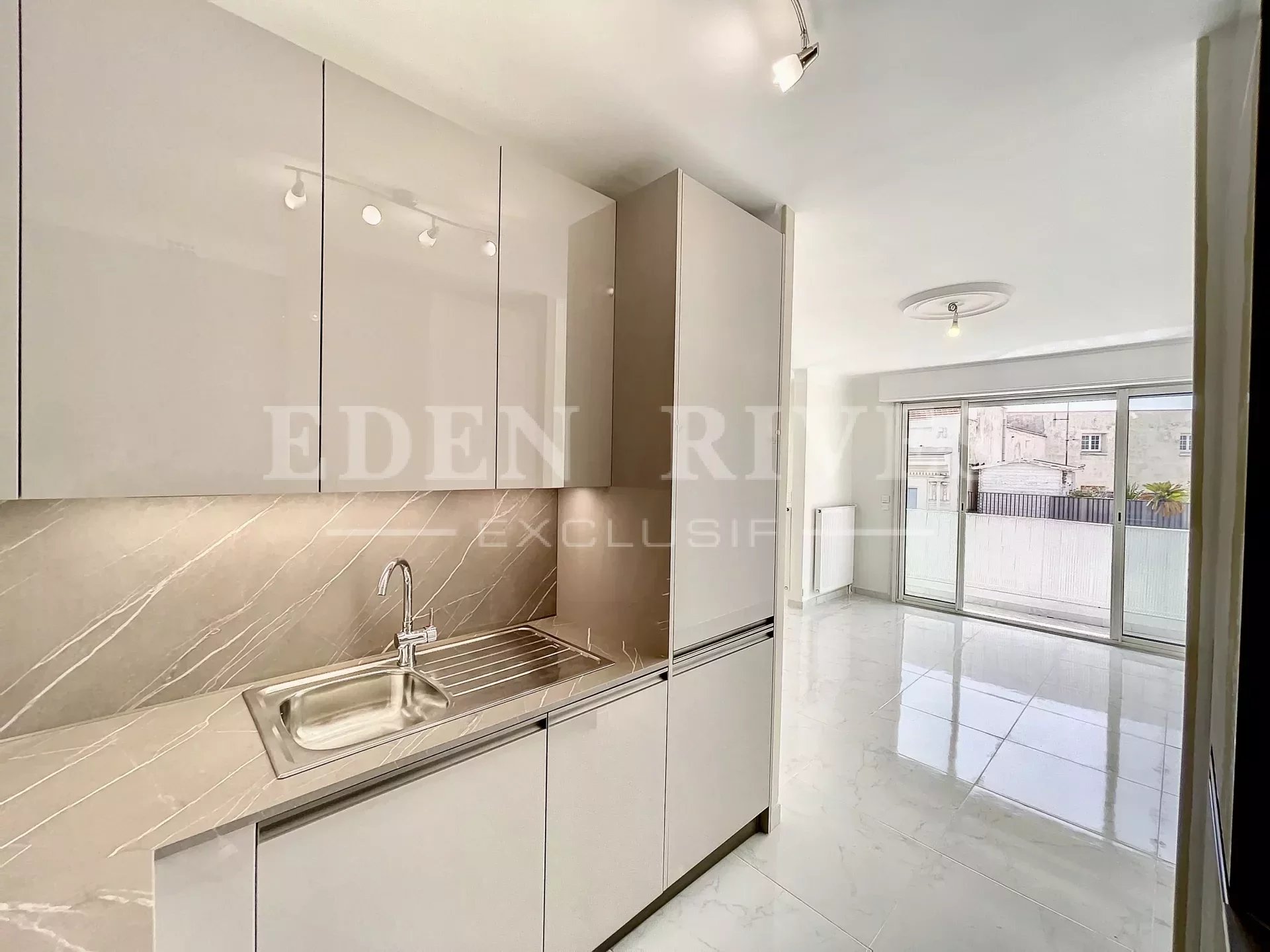 Vente Appartement 80m² 3 Pièces à Antibes (06160) - Eden Rives Exclusif