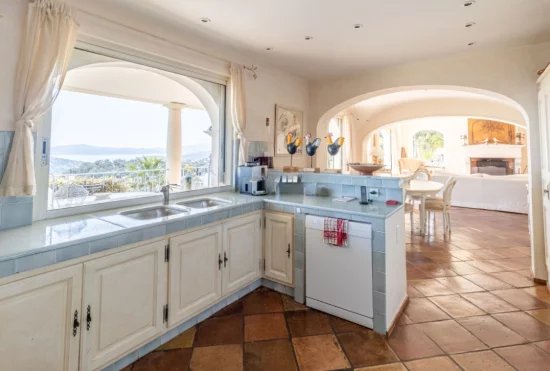 Sainte Maxime - Villa de luxe de 6 chambres avec vue sur la mer