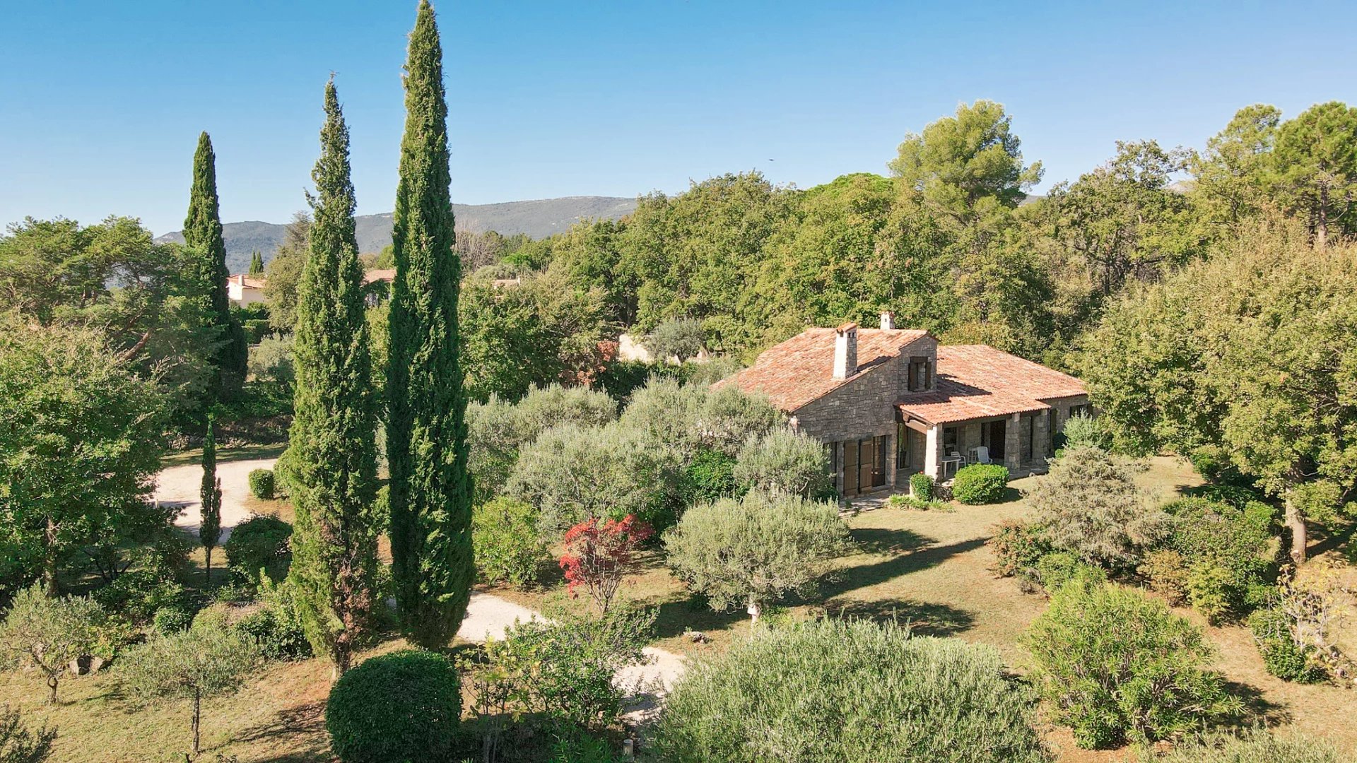 Charming Single-Story Stone Villa in a Tranquil Haven with Stunning Views