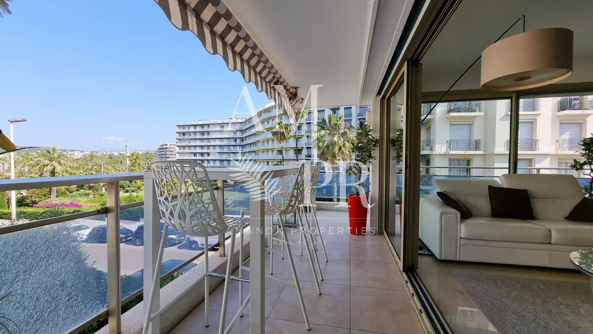Cannes Pointe Croisette - Appartement 3 pièces de 70m2 - Aperçu Mer - 4 couchages