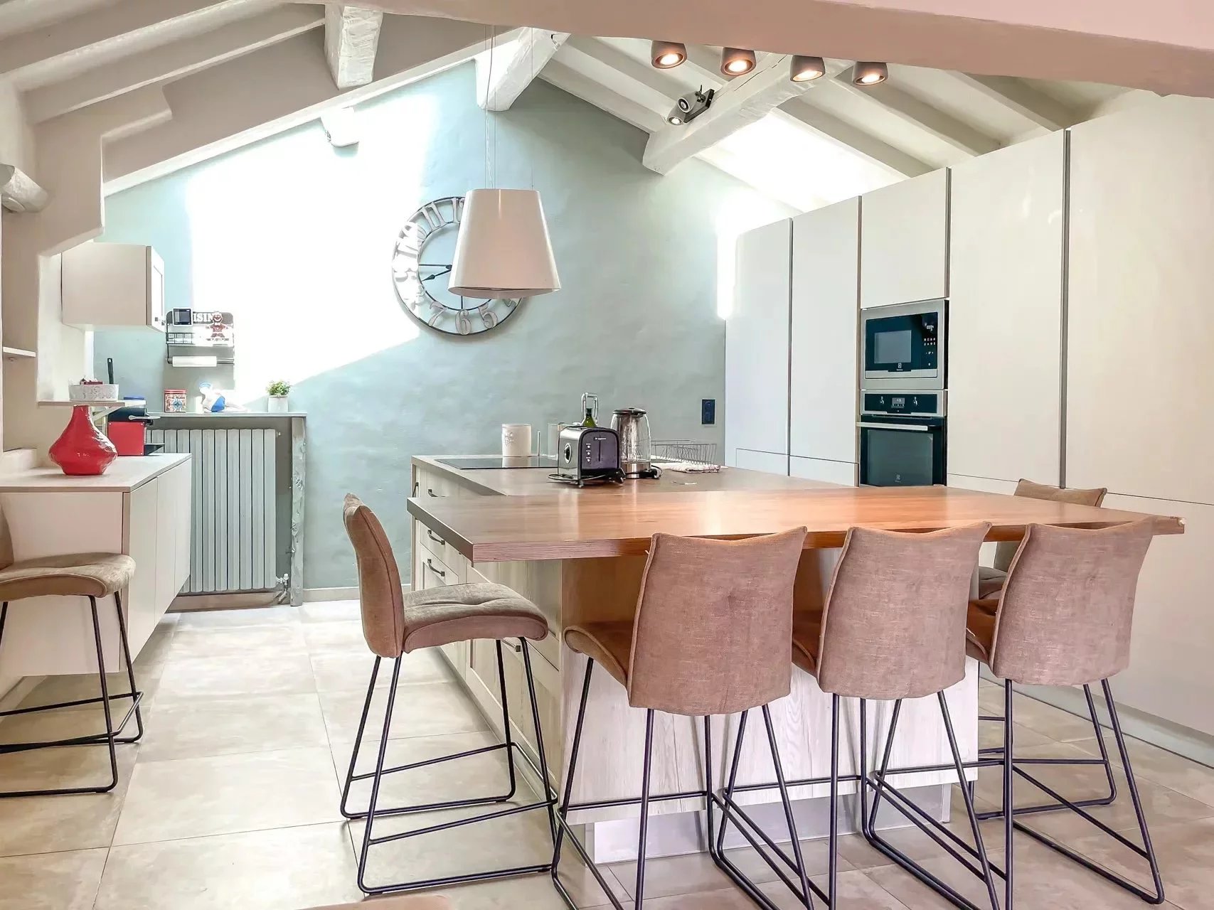 Charming refurbished 3-bedroom apartment – Roquebrune-Cap-Martin
