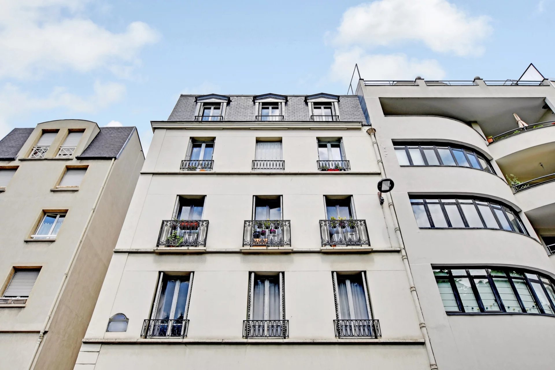 Sale Apartment - Paris 15th (Paris 15ème) Saint-Lambert