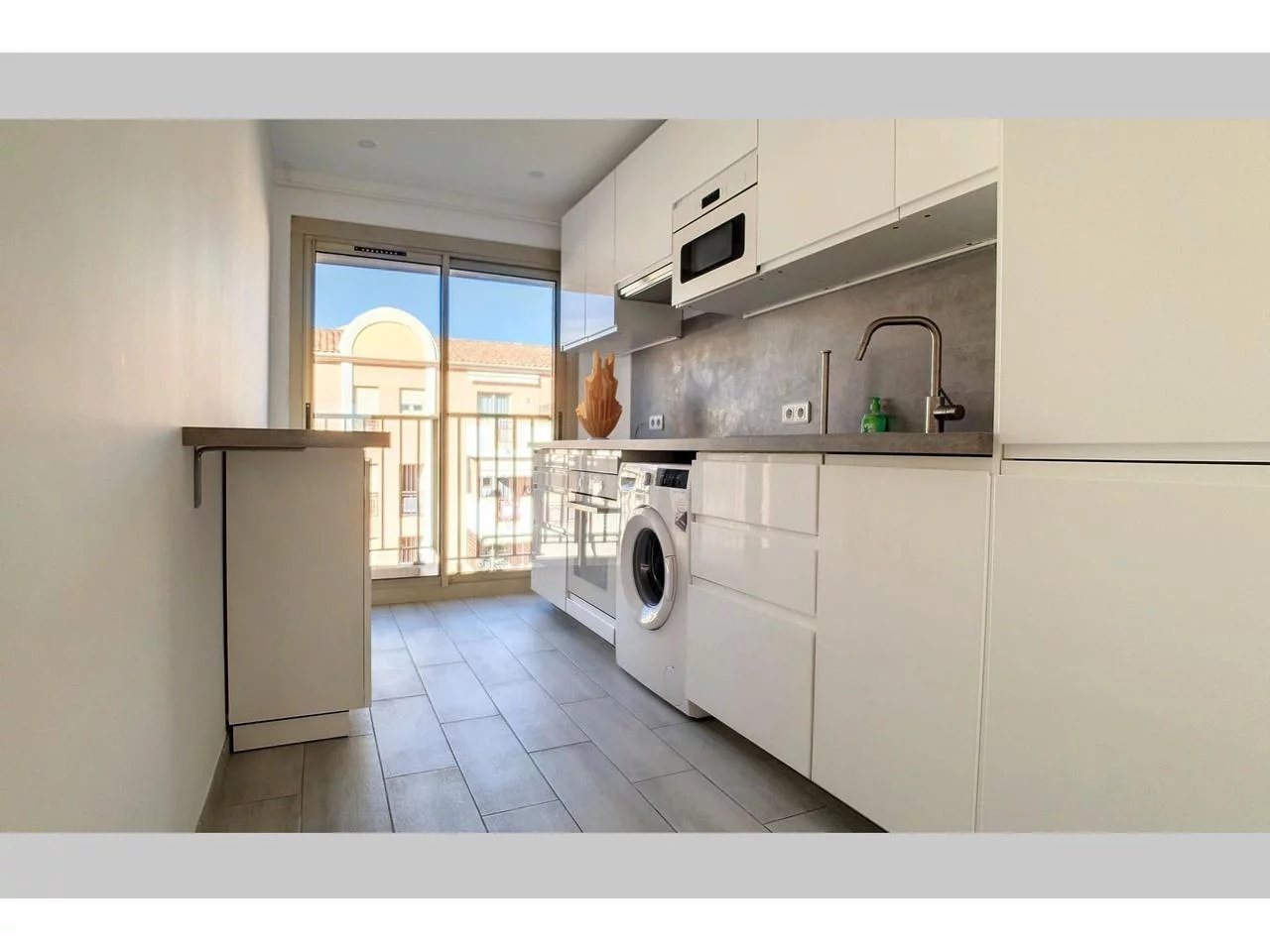 Appartement  3 Rooms 78.47m2  for sale   489 000 €