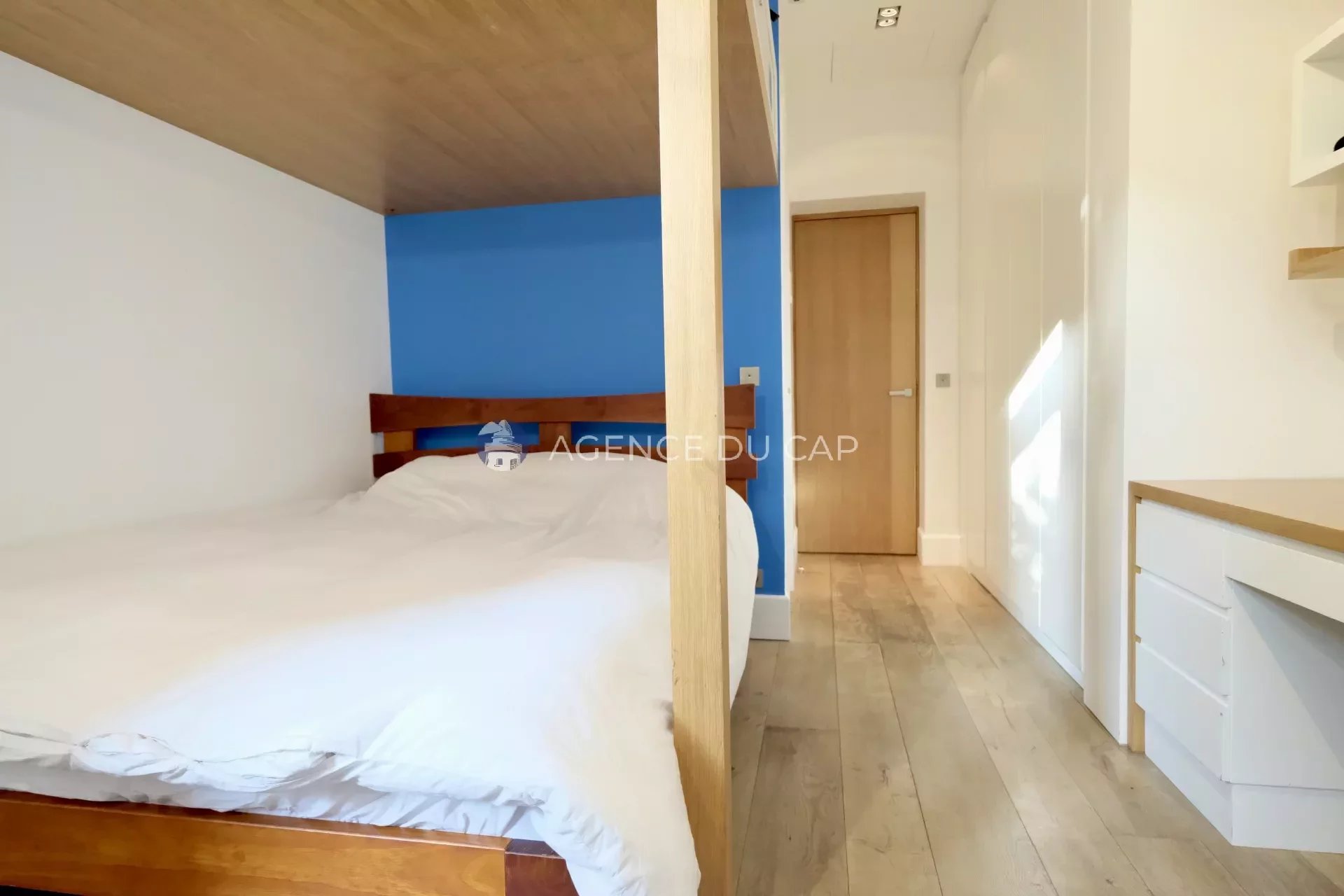 4/5 bedrooms apartment for rent- Jasmin -75016 Paris