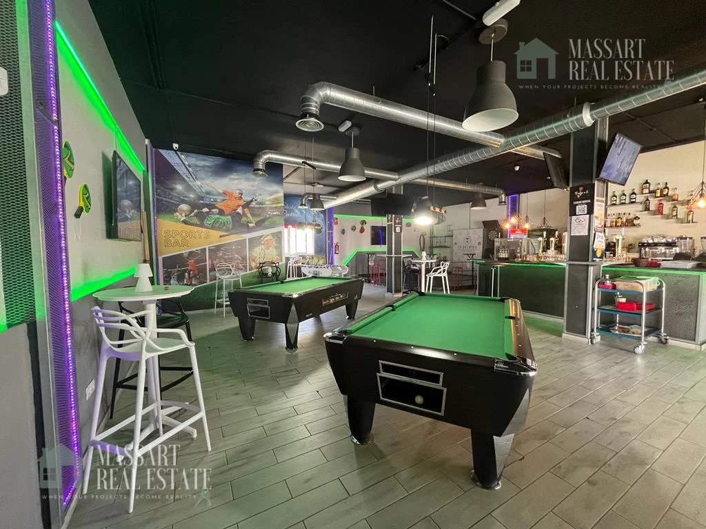 IN ESCLUSIVA - Vendita commerciale: ampio bar-caffetteria all'ingresso della Valle San Lorenzo di 180 mq con terrazzo di 22 mq.