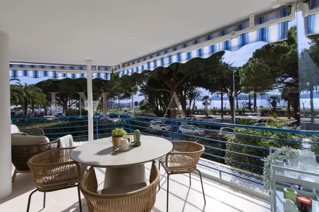 Cannes Croisette Appartement à vendre rénové