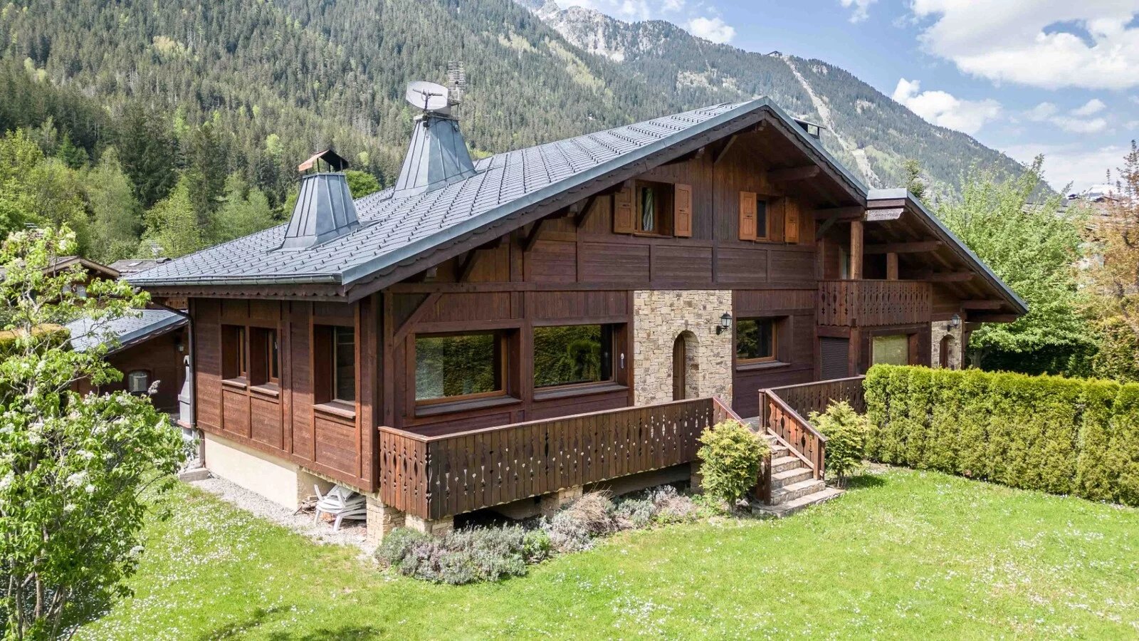 CHALET WITH MONT BLANC VIEW