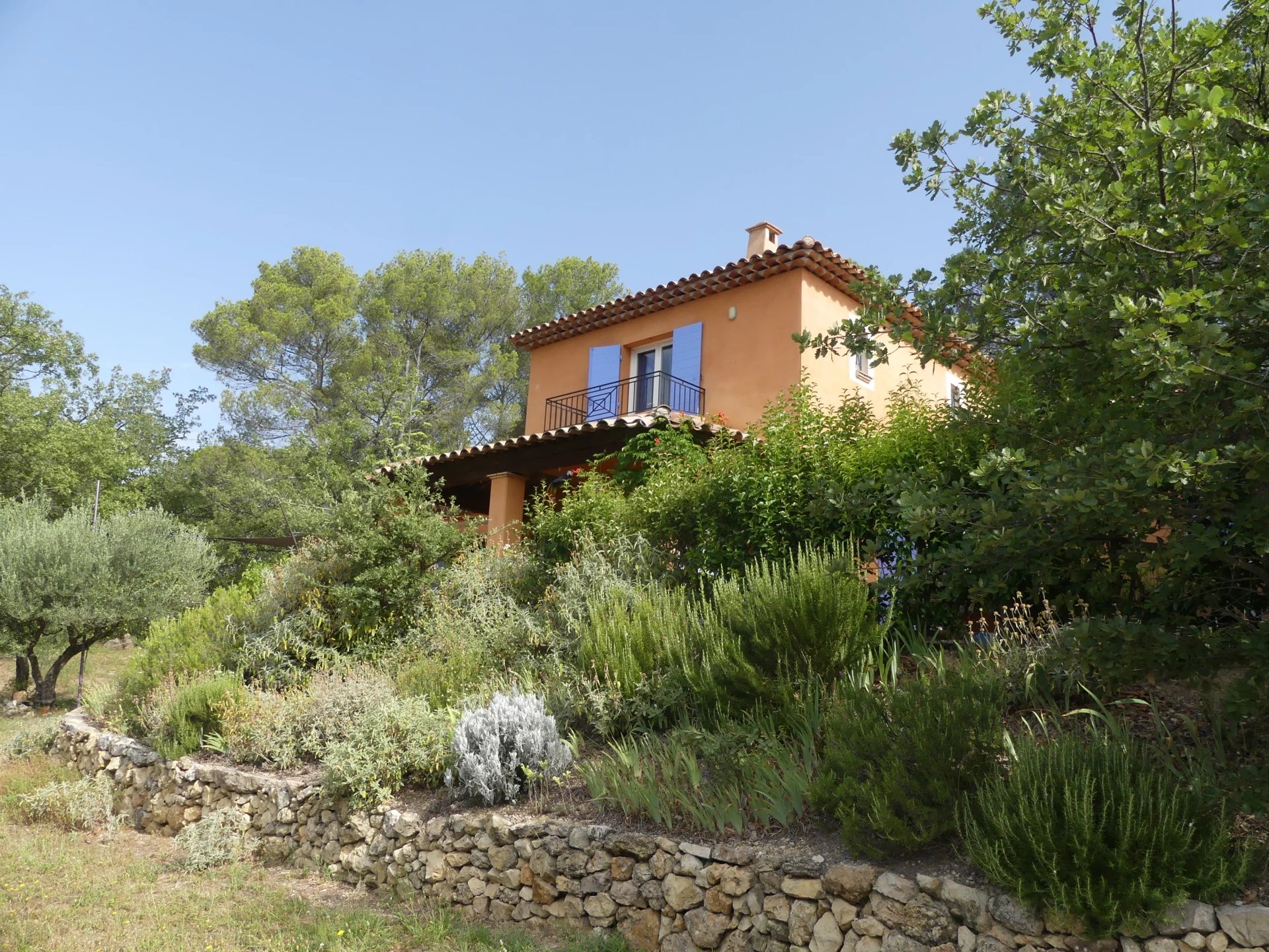 Villa 4 chambres avec piscine située à Lorgues