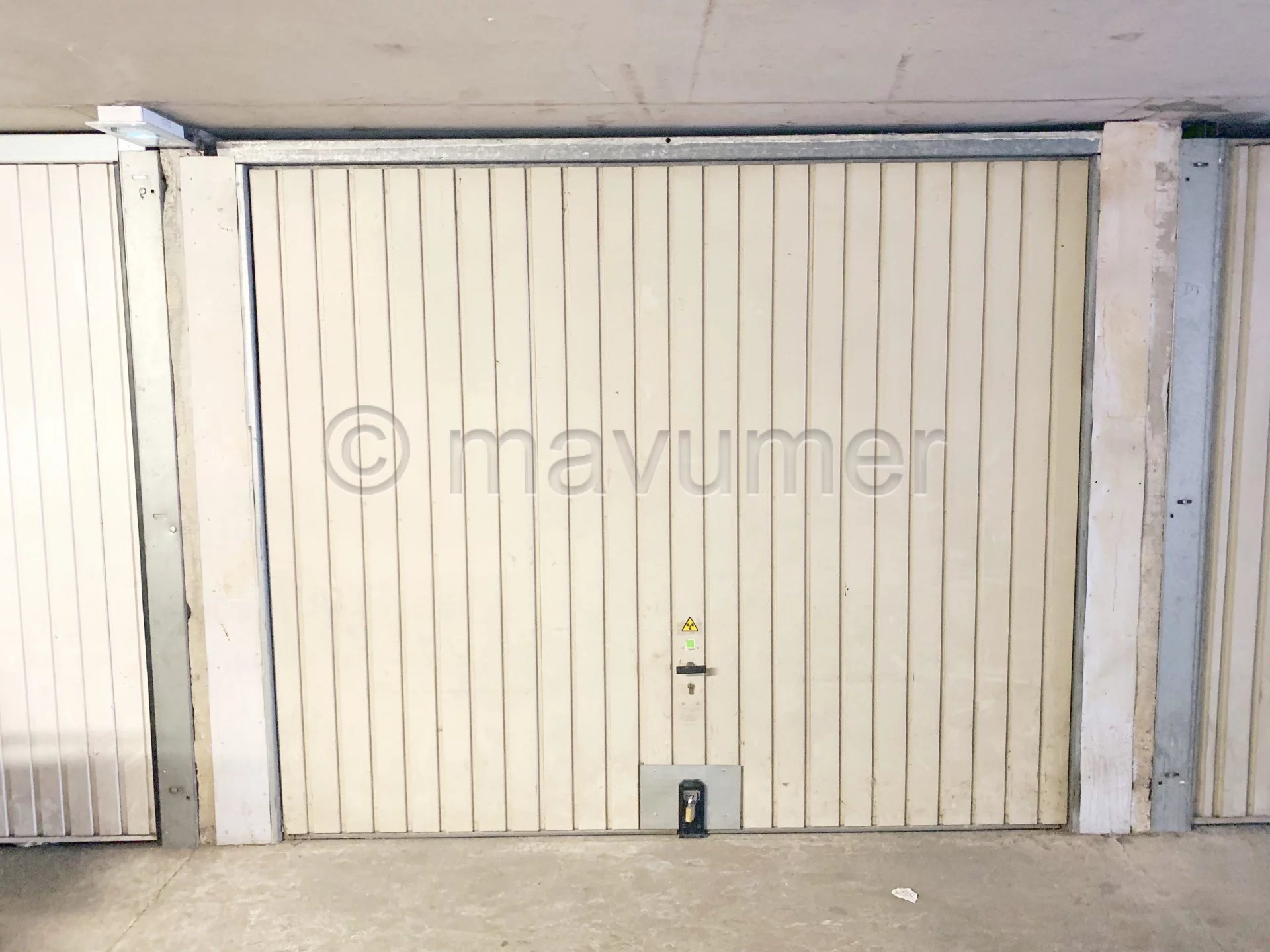 Garage dans résidence fermée et sécurisée - 13009 Marseille