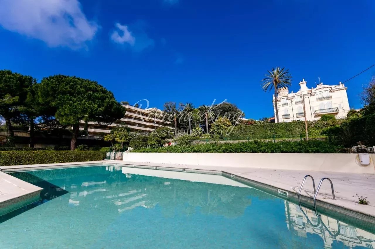 Chateau de la Pinede appartement à vendre Juan-les-pins Antibes  - Magnifique appartement 3 pièces double terrasses