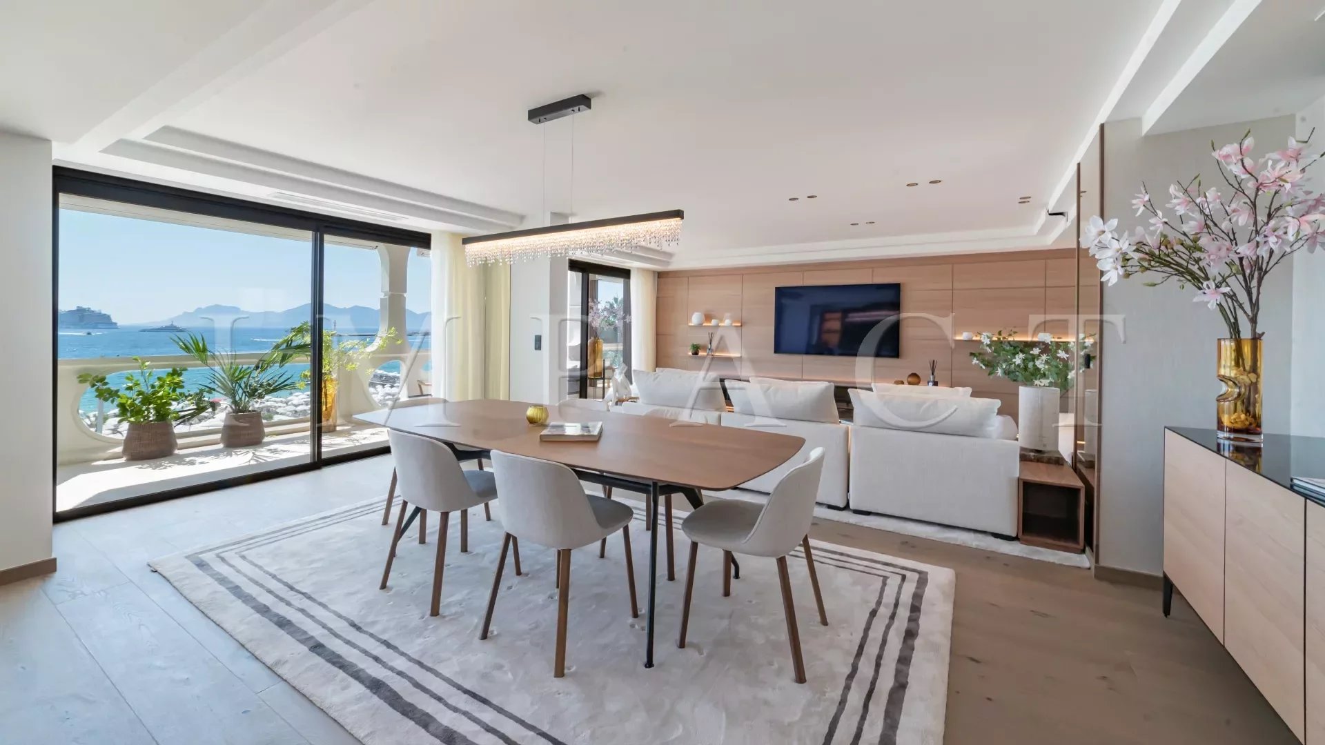 Cannes Croisette - Exceptional apartment for sale