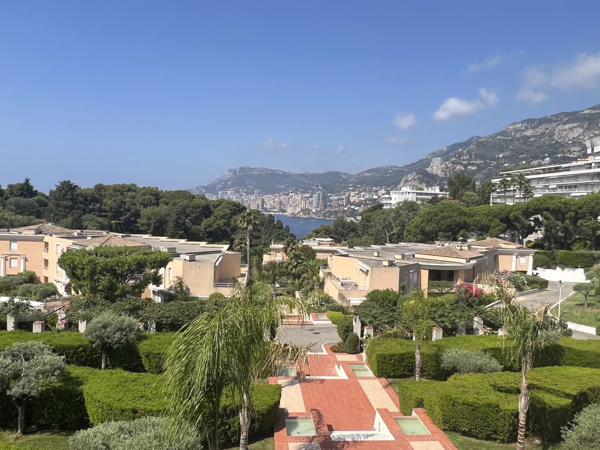 ROQUEBRUNE CAP MARTIN PLATEAU - DERNIER ETAGE