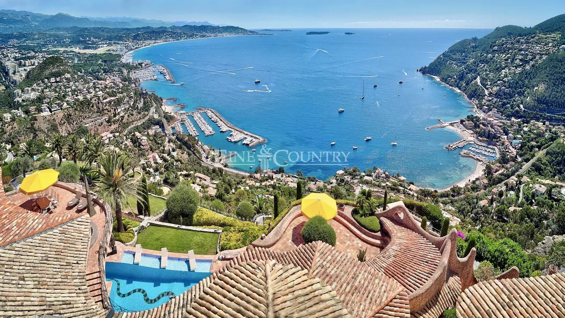 Villa with 360*C panoramic sea view for Sale in Theoule-Sur-Mer Accommodation in Cannes