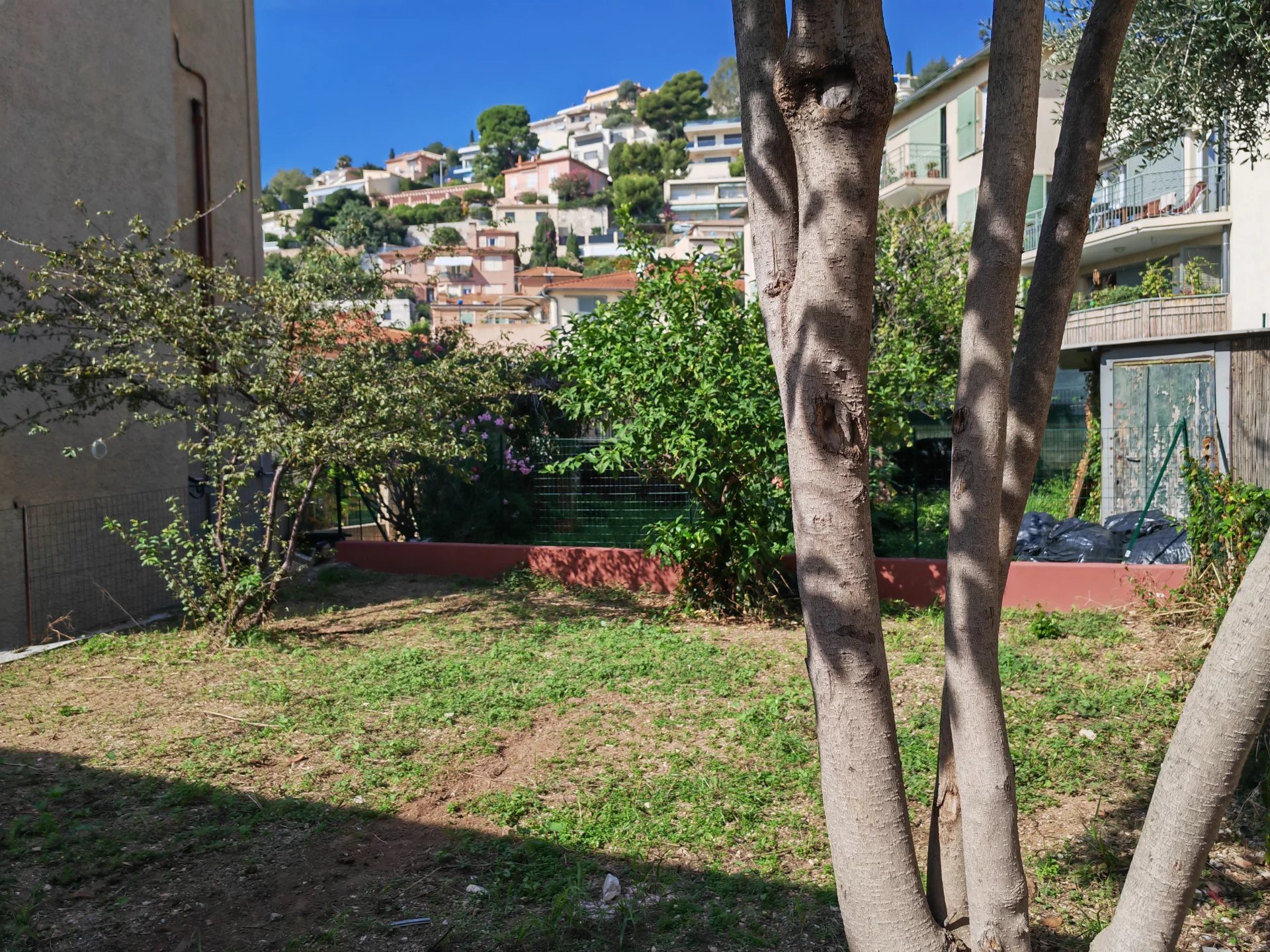 VILLEFRANCHE CENTRE 4 ROOMS WITH GARDEN