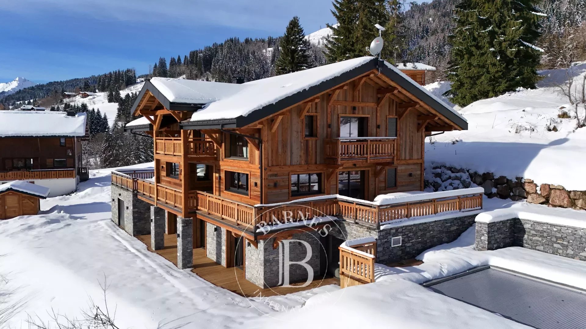 Les Gets - Luxury chalet of 440m² - Jacuzzi - Piste and Village view Accommodation in Les Gets