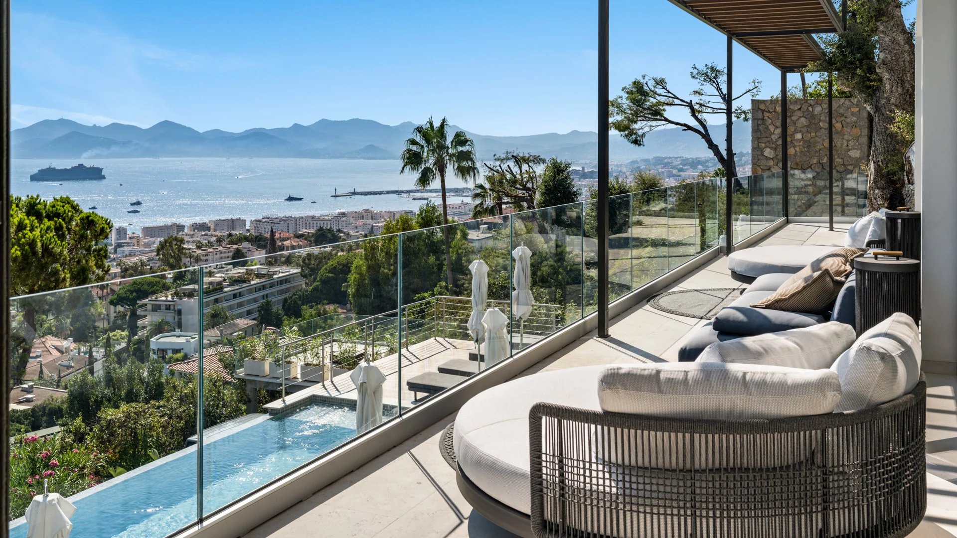 Seasonal rental Property Cannes Californie