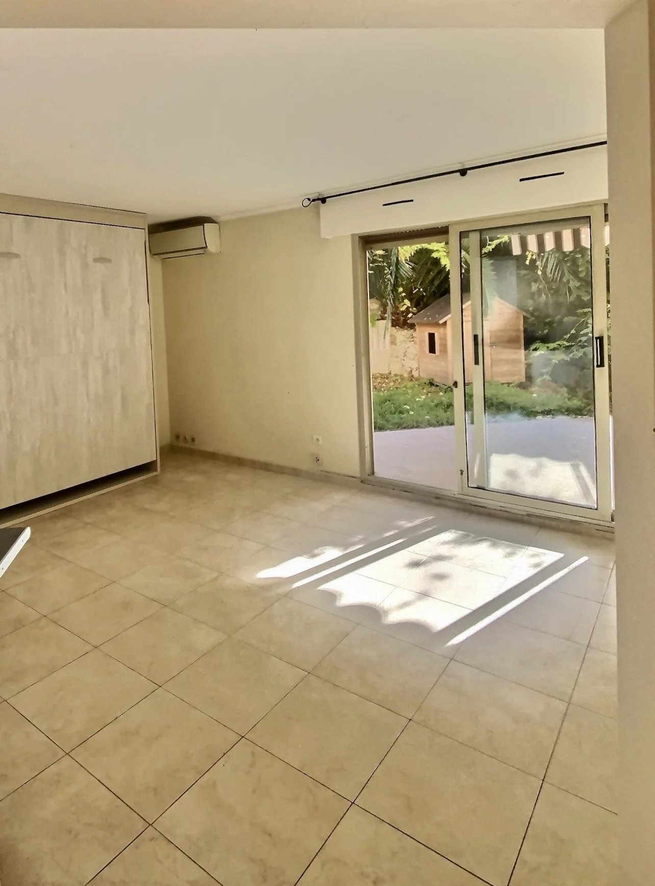 One bed apartment of 49 m2 garden of 40m2