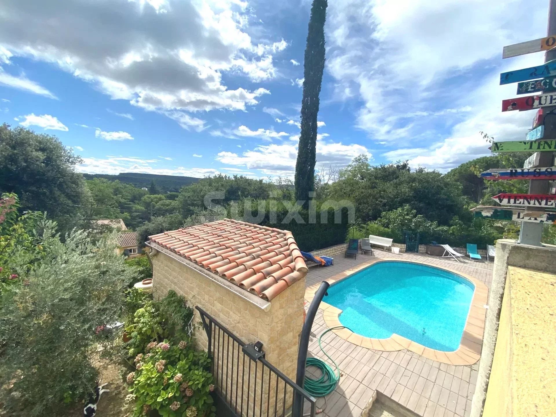 Villa avec piscine et studio indépendant vue sur le Mont Ventoux
