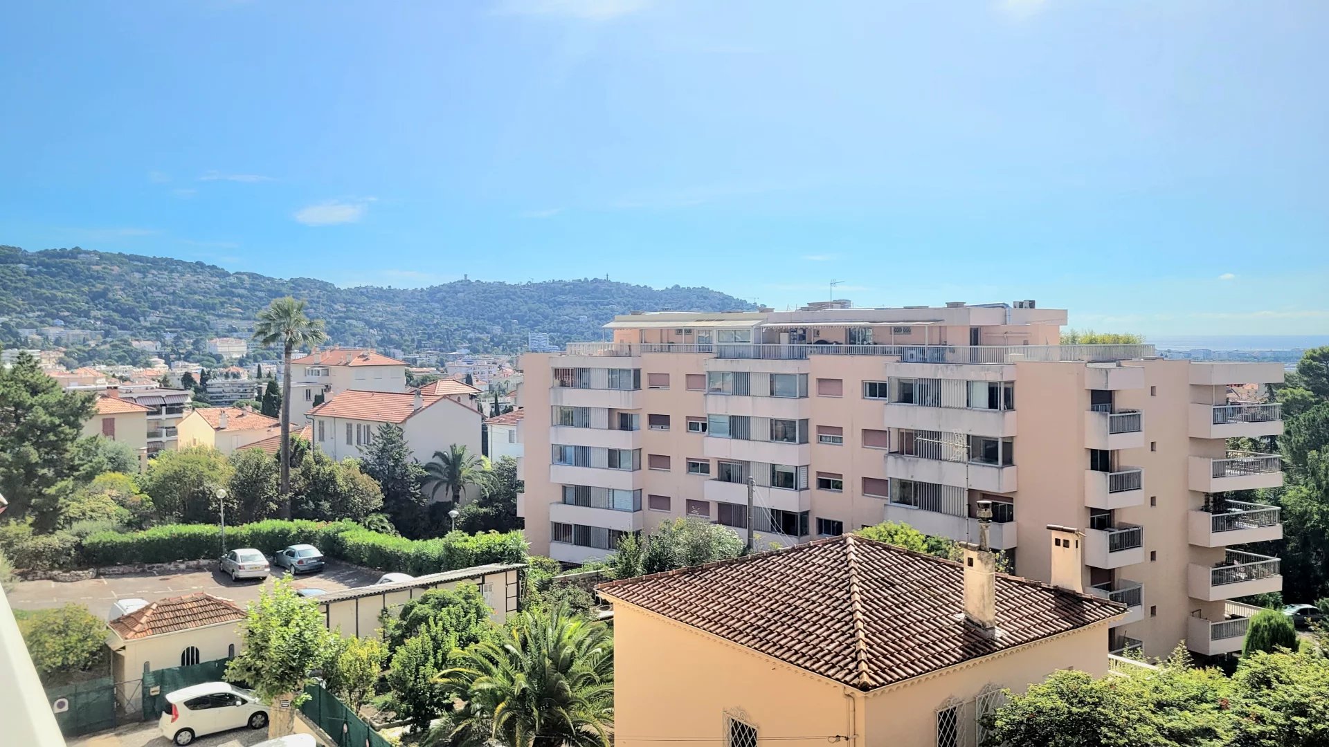 Rental Apartment - Cannes Broussailles