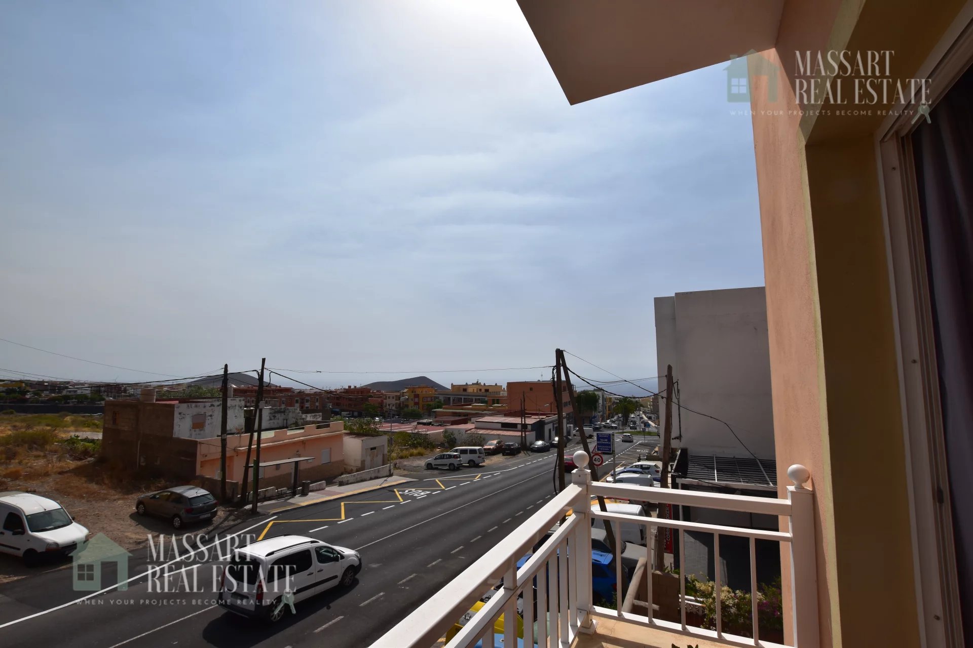 Spacious and bright apartment of about 85 m2 in the strategic area of San Isidro.