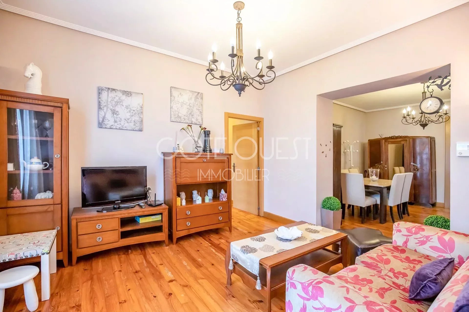 A 4-ROOM APARTMENT IN THE HEART OF BIARRITZ