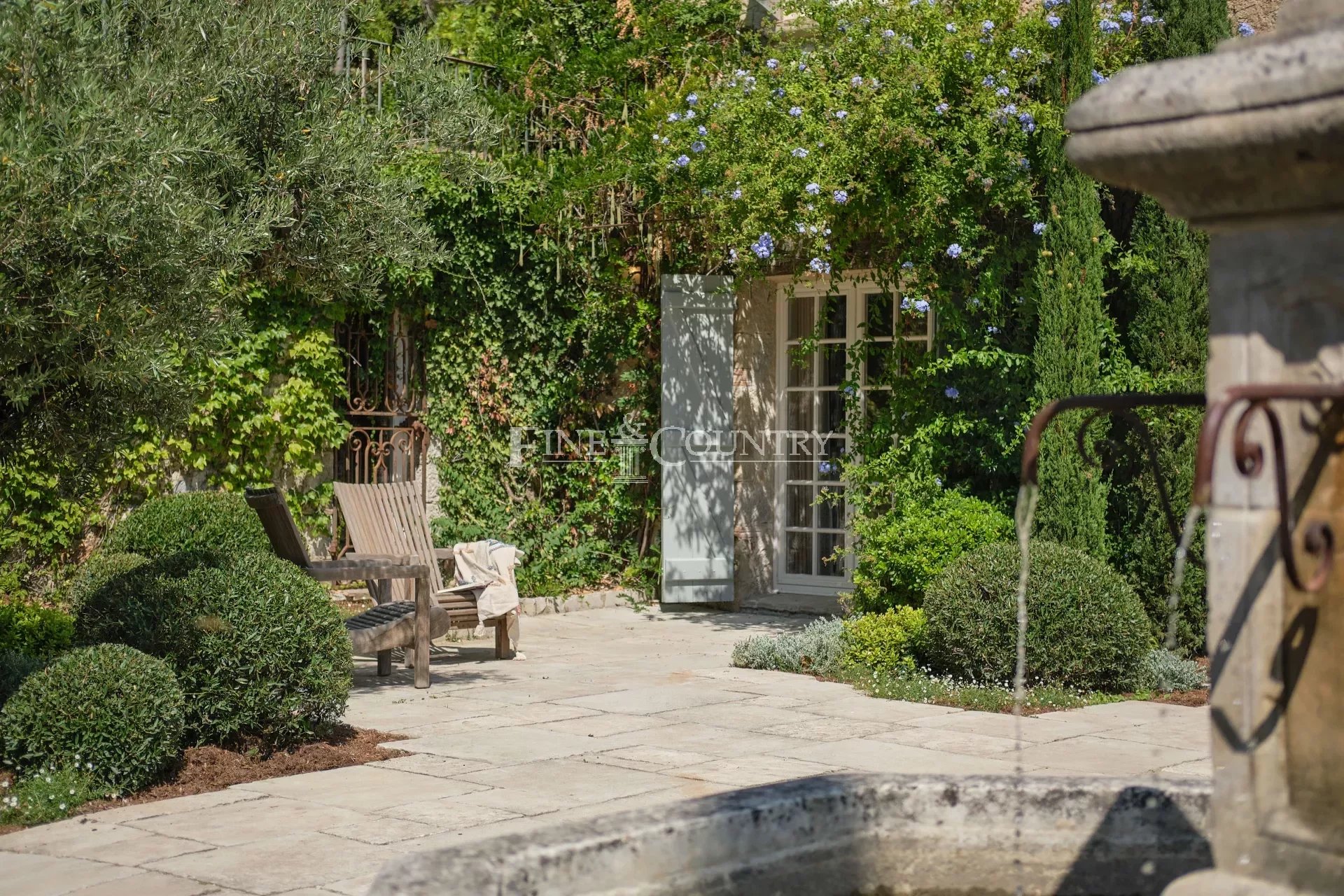 18th Century Stone Bastide for sale in Chateauneuf-Grasse