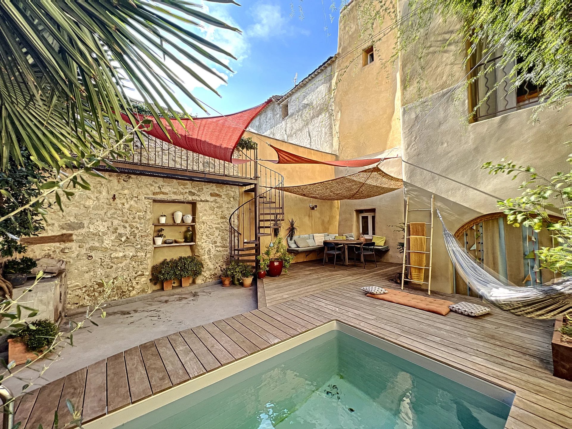 Village house with courtyard, swimming pool and outbuilding, Moussan