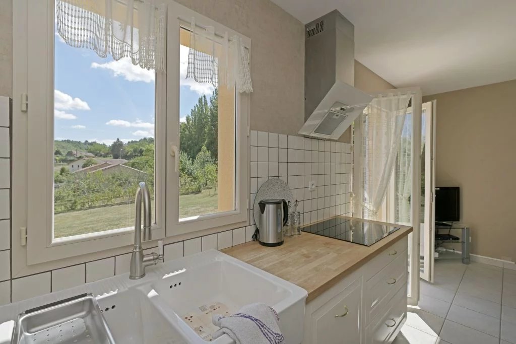 DORDOGNE - Belle villa moderne avec gite attenante sur 2.733 m2
