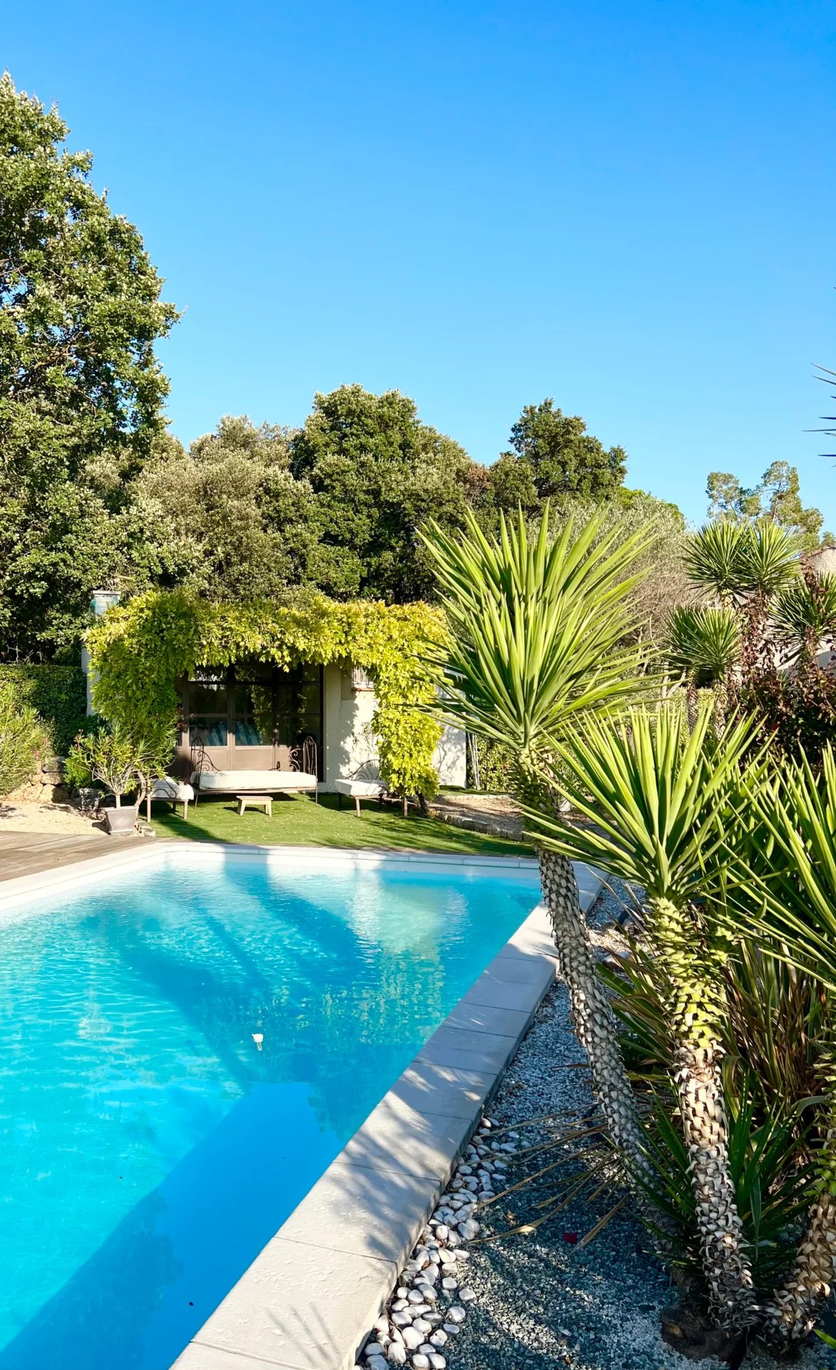 Magnifique bastide avec piscine et pool house sur 1 426 m² de terrain