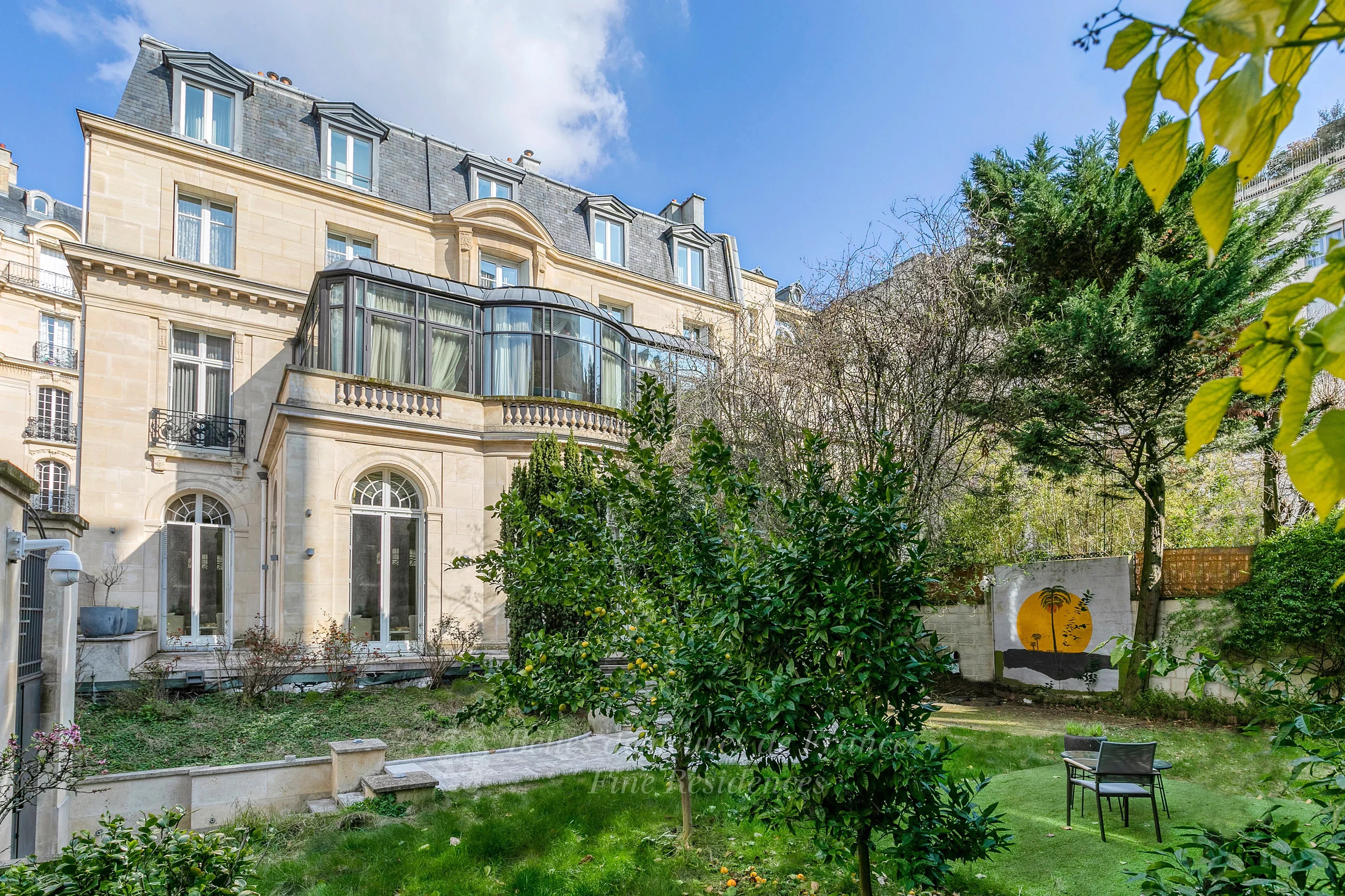 Paris XVIe -OCDE- Hôtel Particulier Jardin