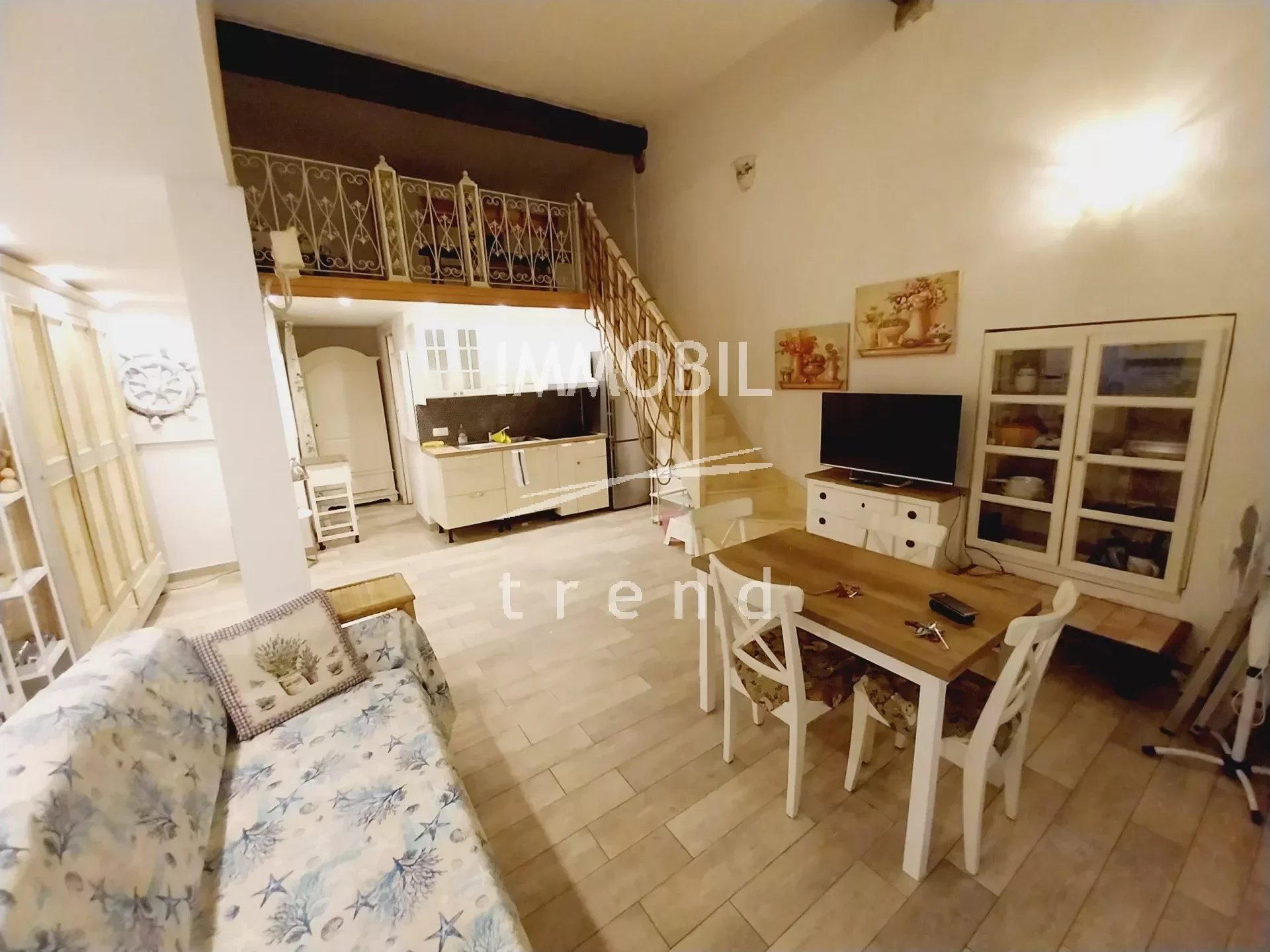 MENTON OLD TOWN - APPARTEMENT IN LOFT STYLE IN EXCELLENT CONDITION