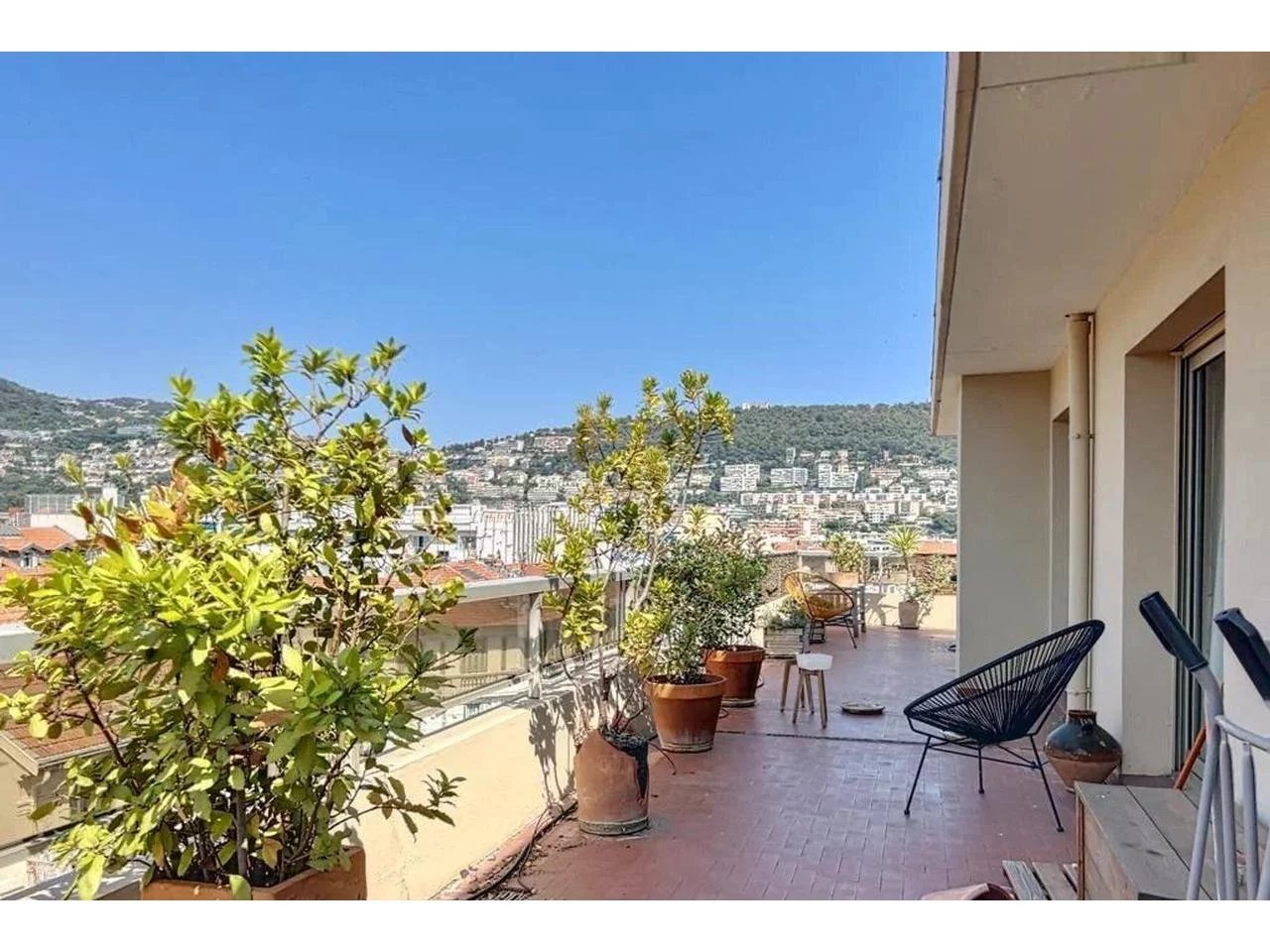 Appartement  3 Rooms 85.35m2  for sale   599 000 €