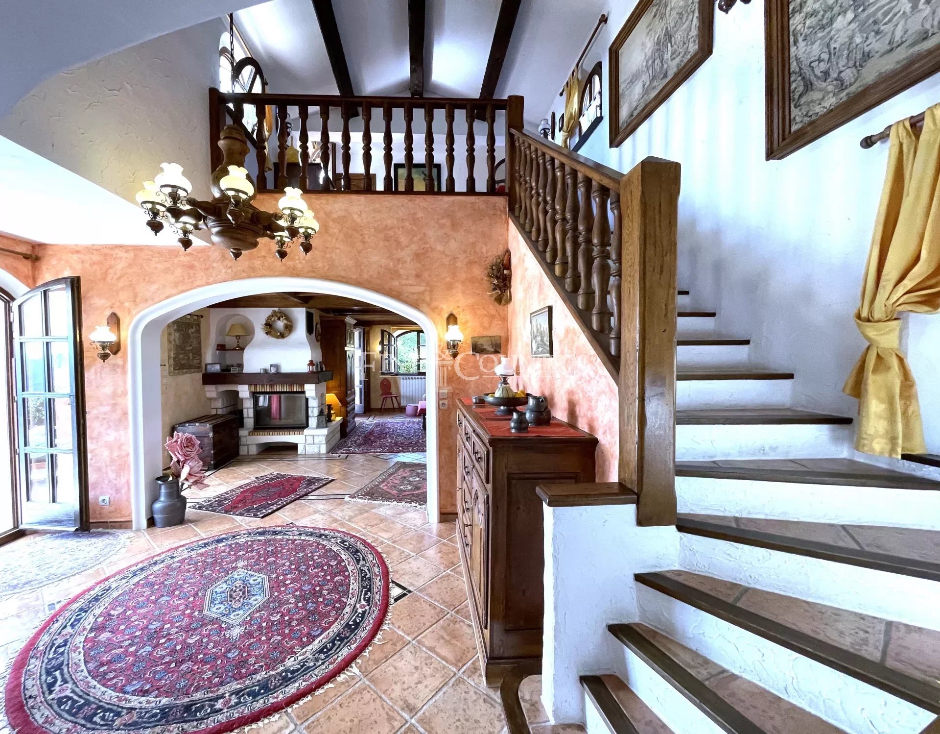 Charming Provençale Villa for Sale in les Adrets de l'Esterel,  with sea view
