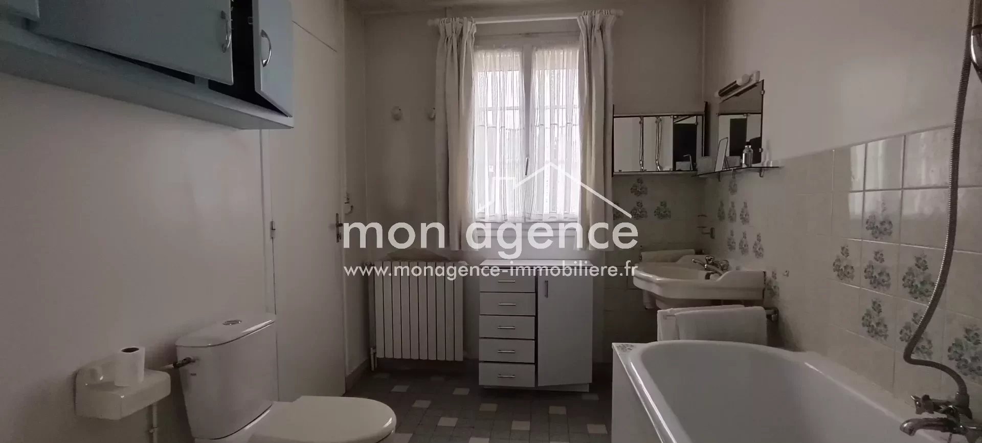 Sale House - Saint-Saëns