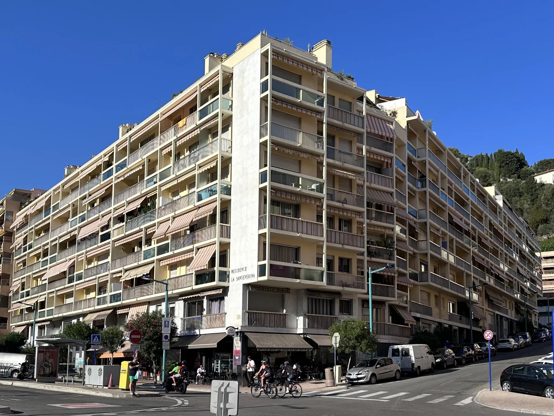 Exclusivité : Investissement locatif avec locataire en place à Menton, proche de la Gare-Routière