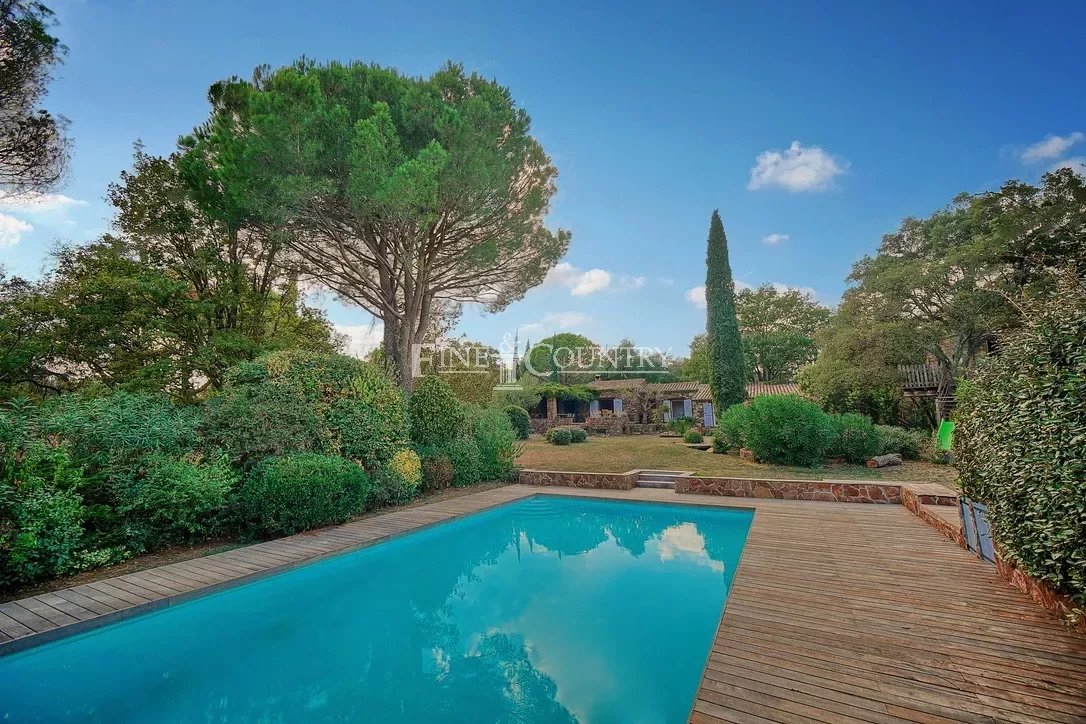 Villa for sale in Roquebrune sur Argens