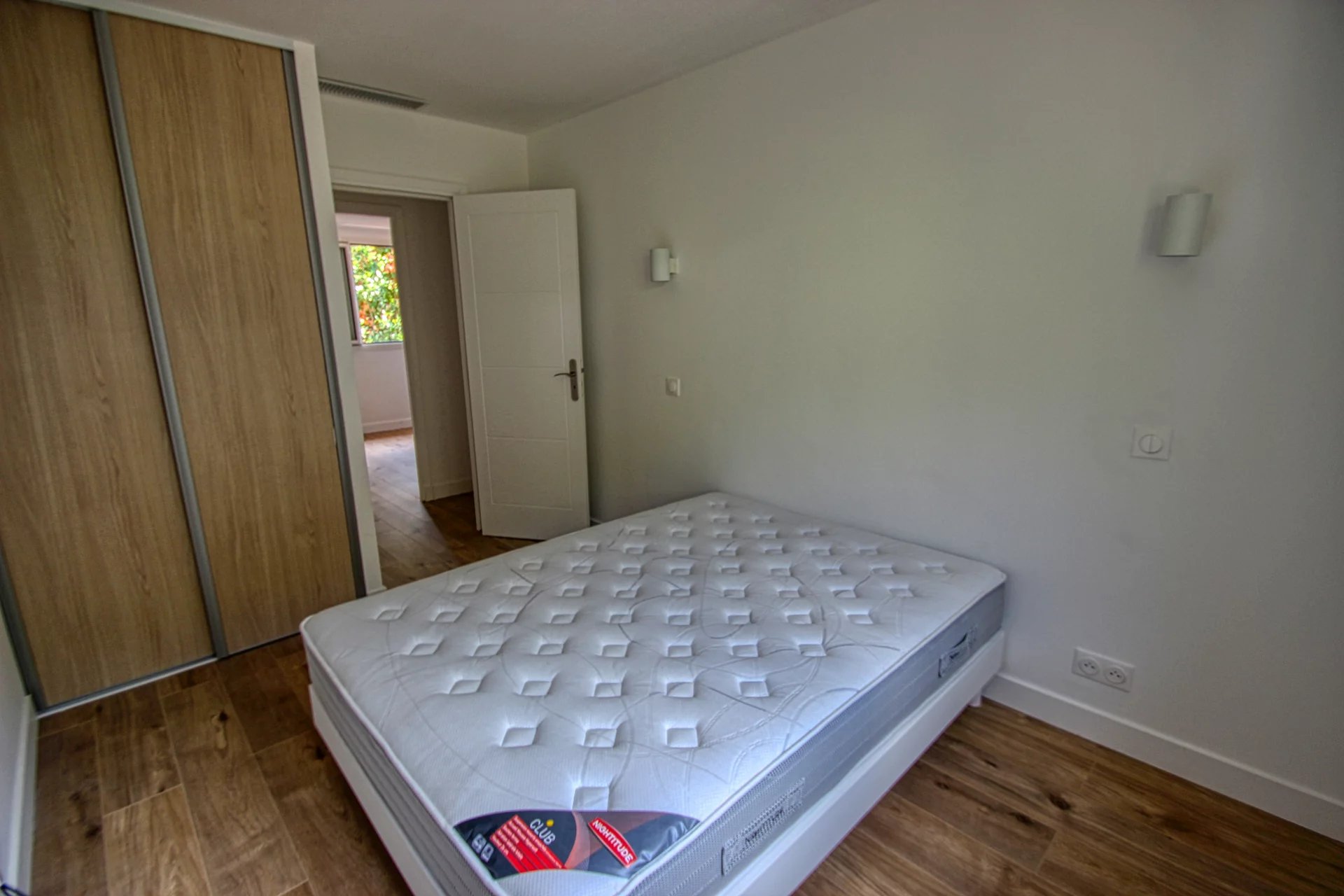 LA TURBIE "Les Serriers" Villa 3 bedrooms - Independant apartments - Calm - Pool