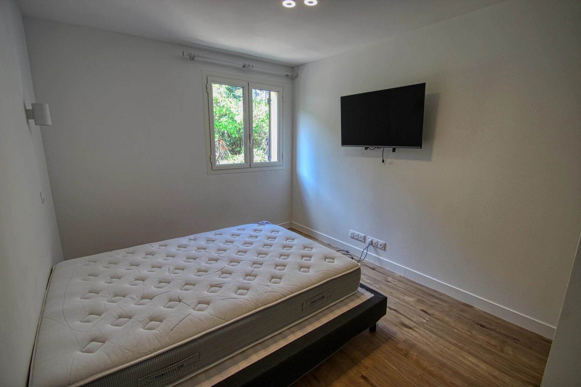 LA TURBIE "Les Serriers" Villa 3 bedrooms - Independant apartments - Calm - Pool