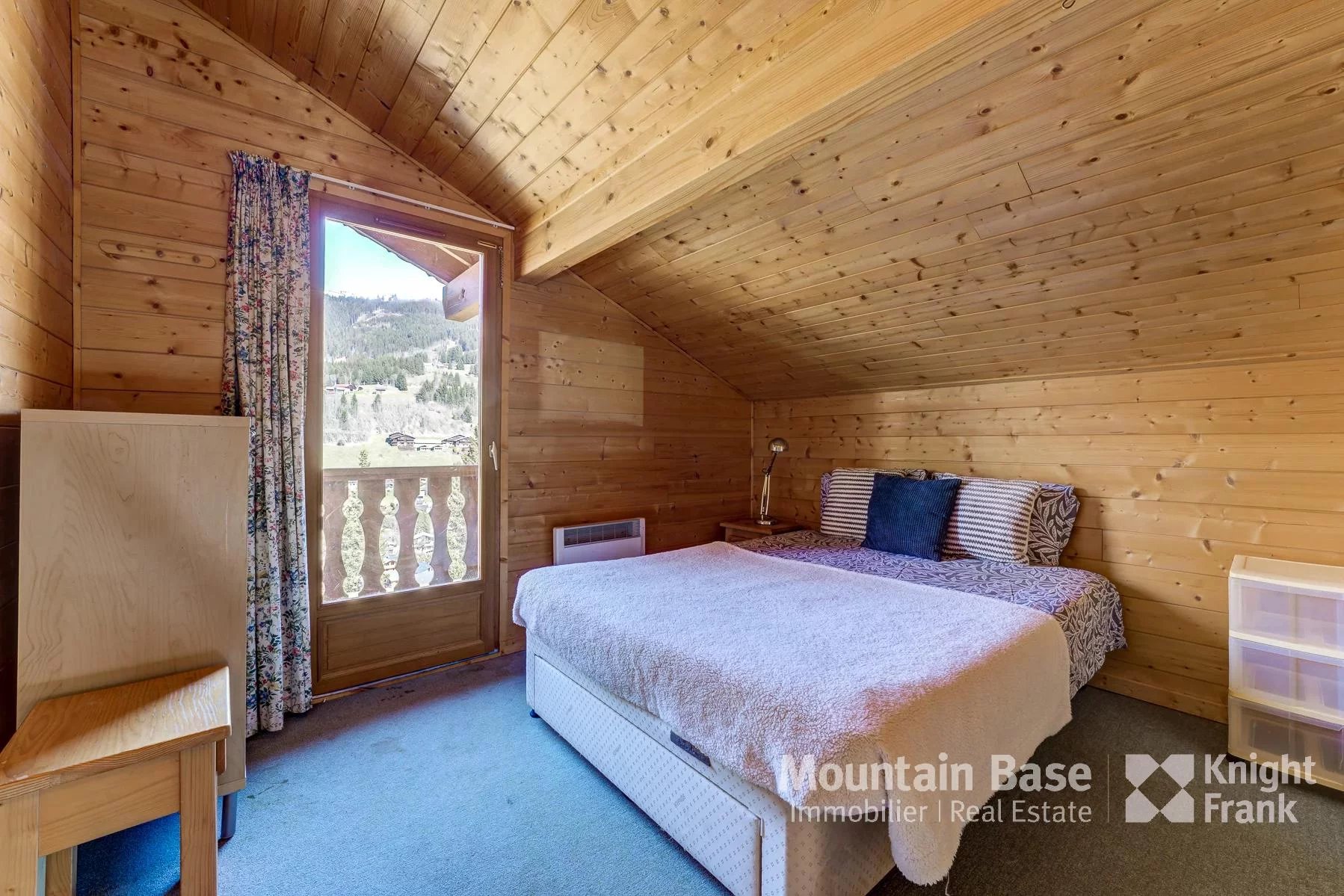 Photo of Charming 3 bedroom chalet with basement storage