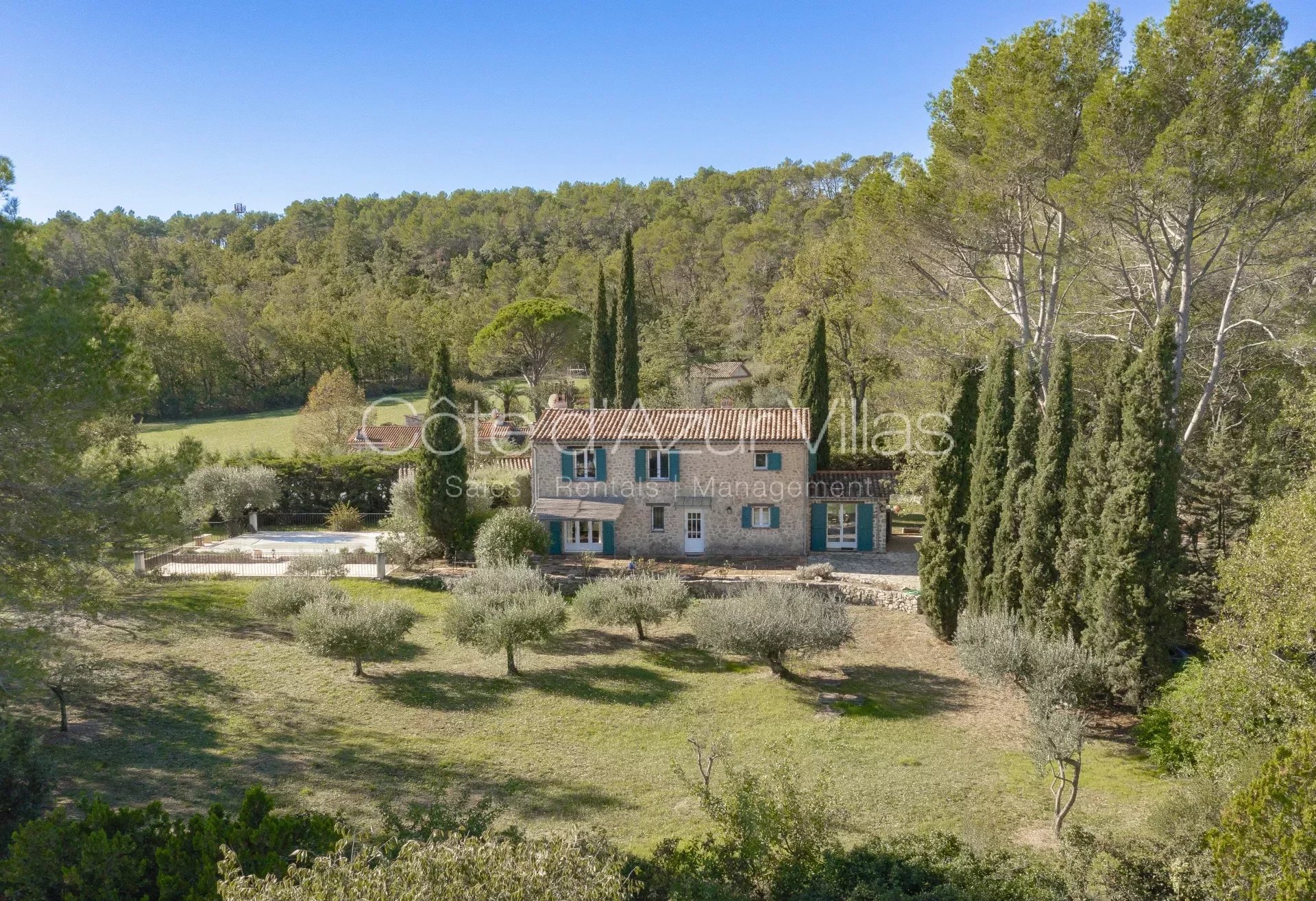 Vente Maison 147m² 5 Pièces à Fayence (83440) - Cote d'Azur Villas