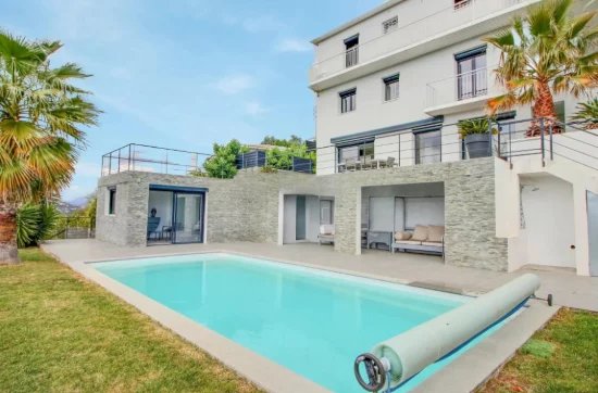 Nice Férric - Villa moderne avec piscine et vue dégagée
