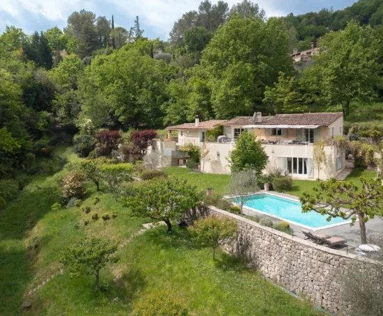 Bar sur Loup - detached house with swimming pool