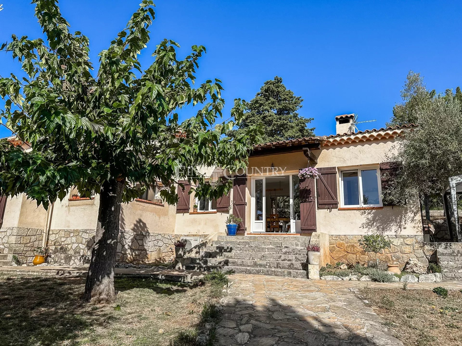 Vente Maison de Plein-pied avec Piscine, Le Tignet