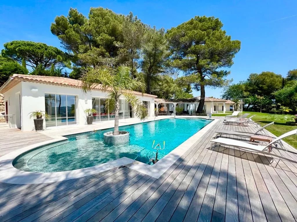 Mougins - Sea view property for sale