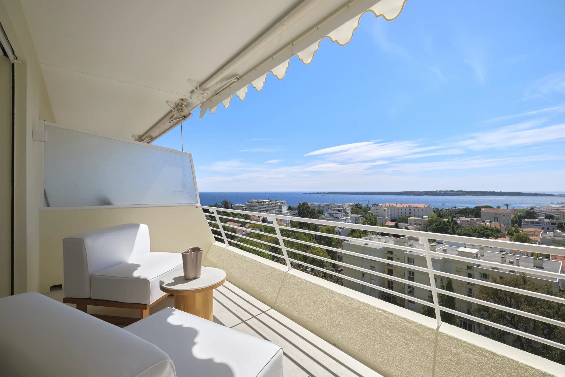 Vente Appartement 70m² 3 Pièces à Cannes (06400) - AJC Immobilier Cannes